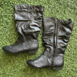 Womans Boots Size 8 1 2 10 For All for Sale in Pomona CA OfferUp