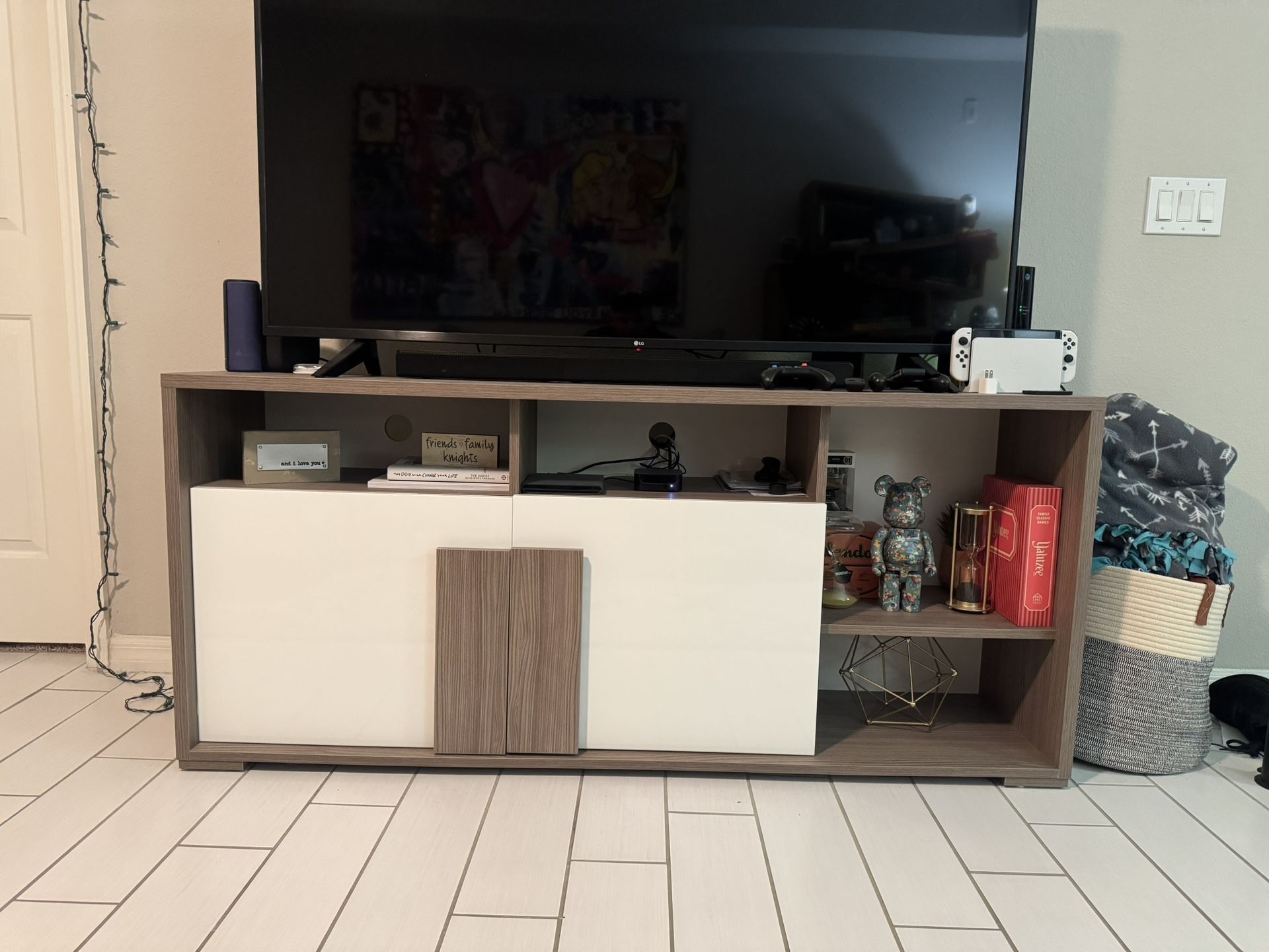 TV Console