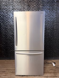 MORA REFRIGERATOR w/WARRATNY! R3053A