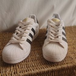 Adidas Superstar Womens 8.5