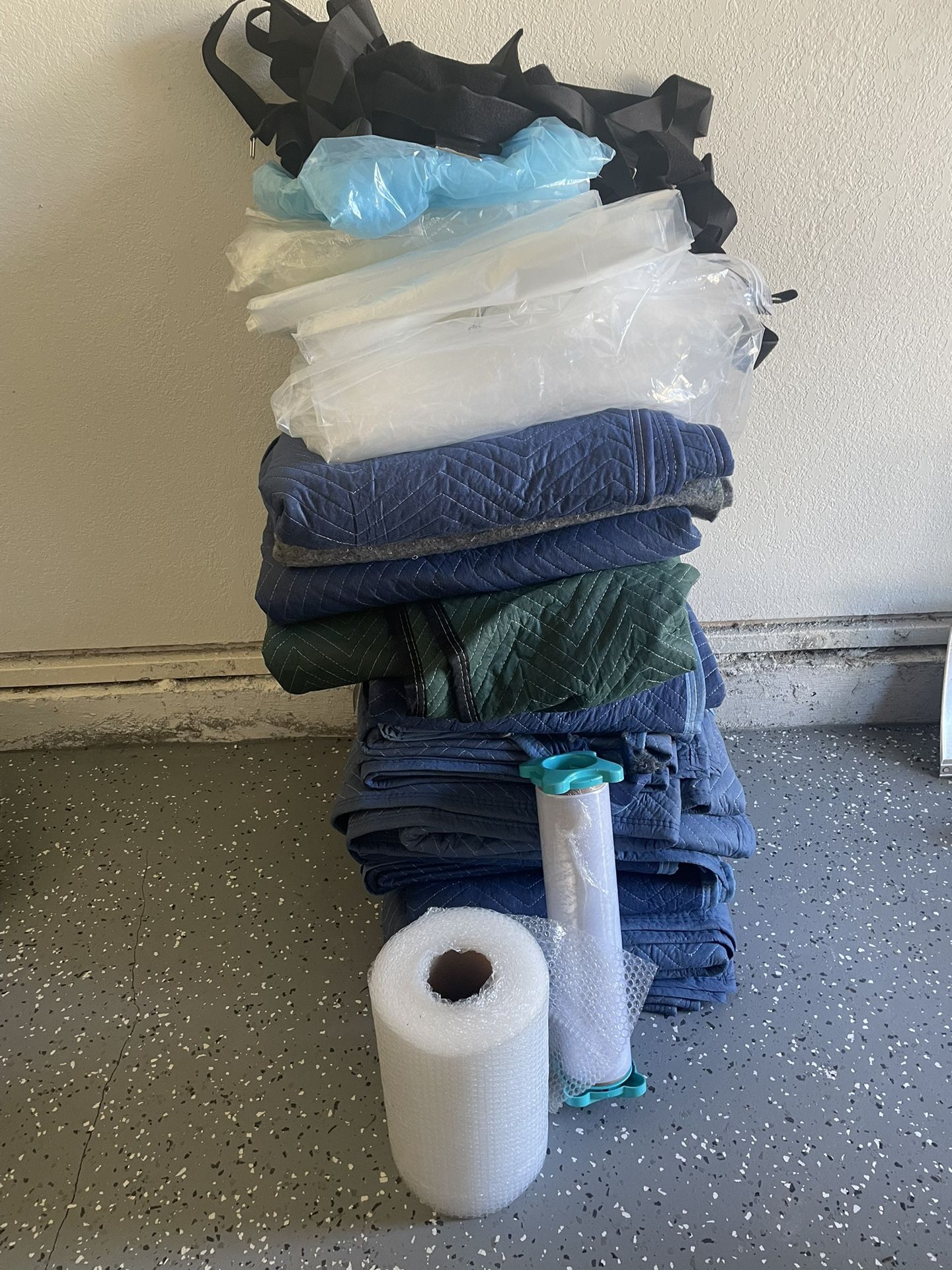Free Moving blankets, Mattress Bags With Straps, Large Plastic bag