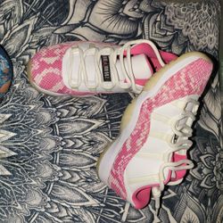 Size 9.5 Air Jordan 11 Retro Pink Skin