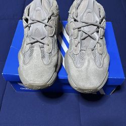 Adidas Yeezy 500 Ash Grey 2021  Size 9.5