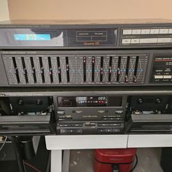 Classic Technics Stereo Set. Works Perfectly