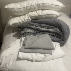 King. Bedding Set 