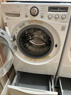 LG WASHER AND DRYER TO MATCH