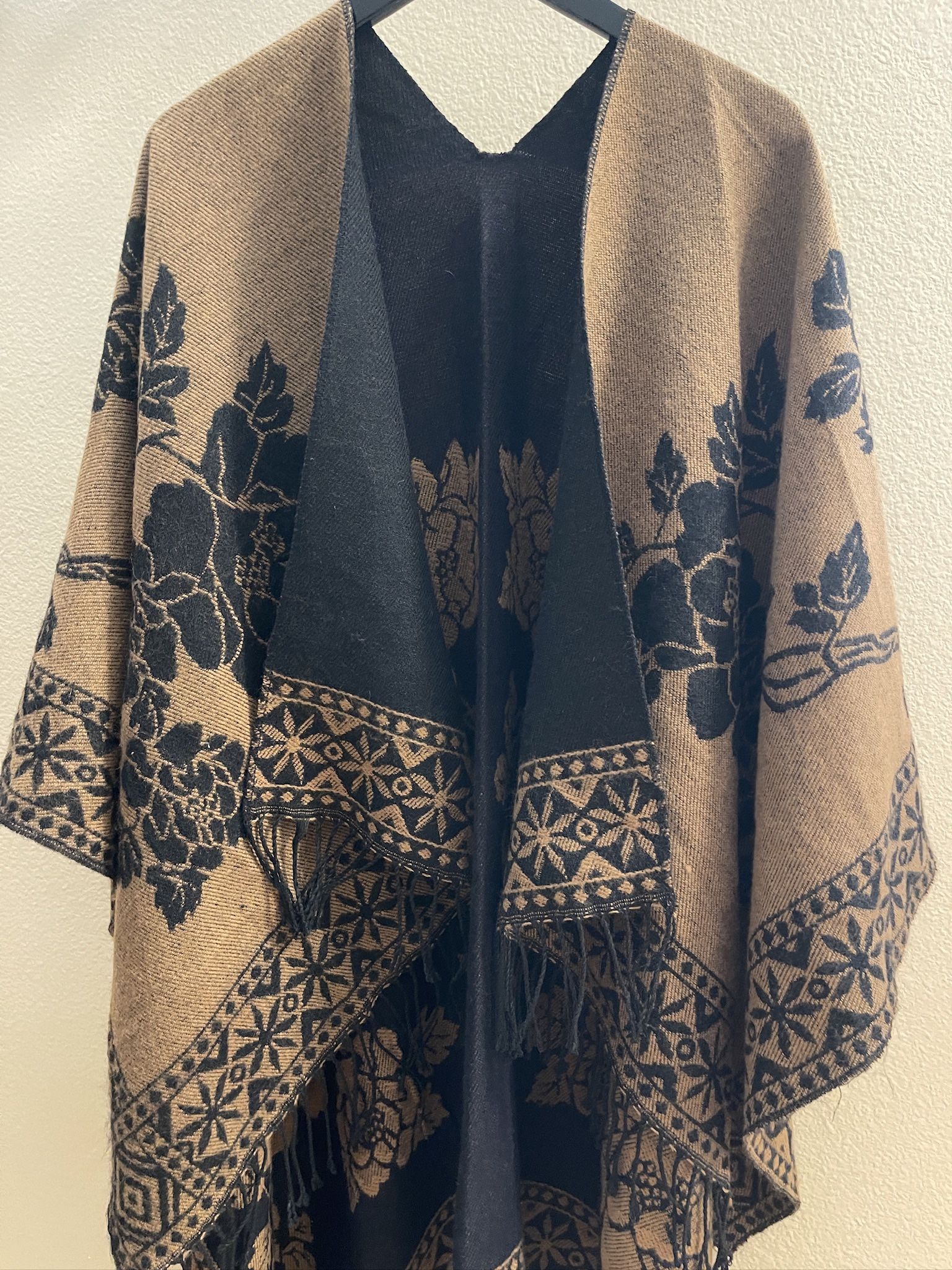 Women Poncho Floral Hippie Fringe Brown Western Open Front Wrap Shawl Cover Up