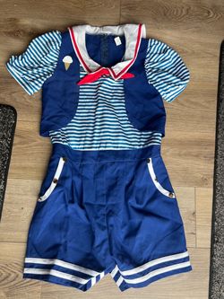 Stranger Things Scoops Ahoy Halloween Costume