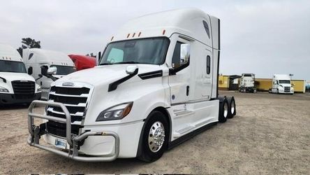 2022 FREIGHTLINER CASCADIA - DD15 505HP 2.85 RATIO - DEER GUARD - 9K ENGINE HOURS!