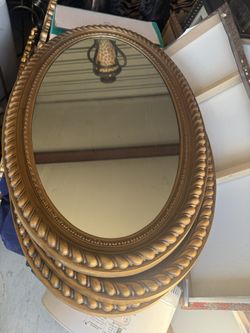 3 Set Of Mirrors .