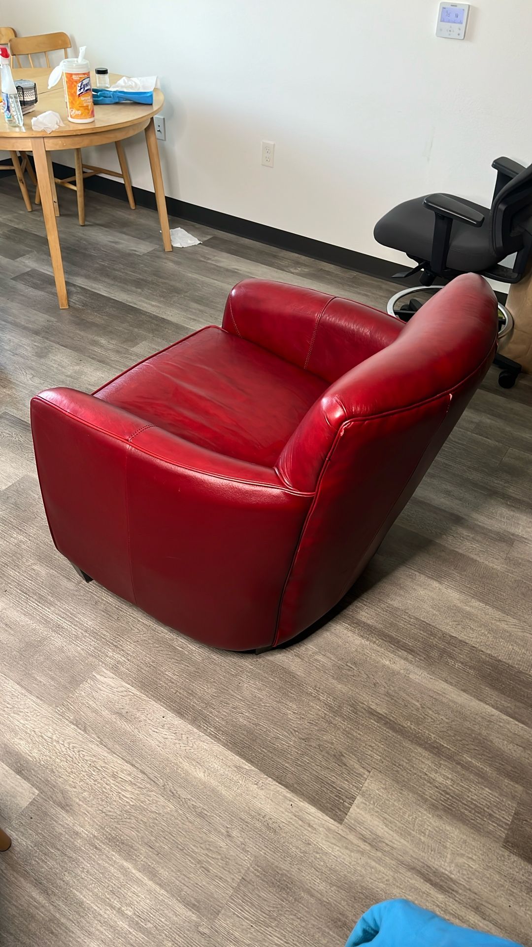Nice Red Chair 🔥