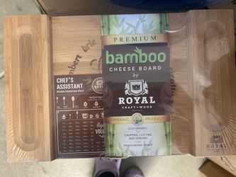 Bamboo cheese board