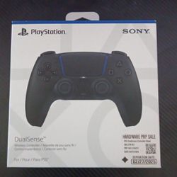 Black PlayStation Controller 