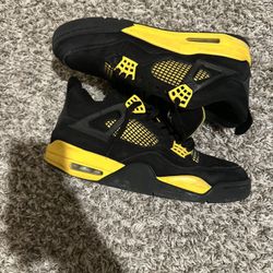 Jordan 4 Yellow Thunder 