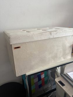 30” bench storage box