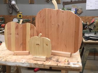 Wooden pumpkin decorations