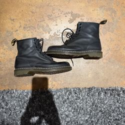 Doc Martens Size 13 Mens