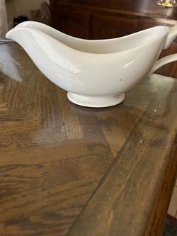 Martha Stewart Gravy Bowl