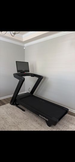 NordicTrack Commercial 2450 Treadmill Assembled - New - 2026 - Charlotte, NC