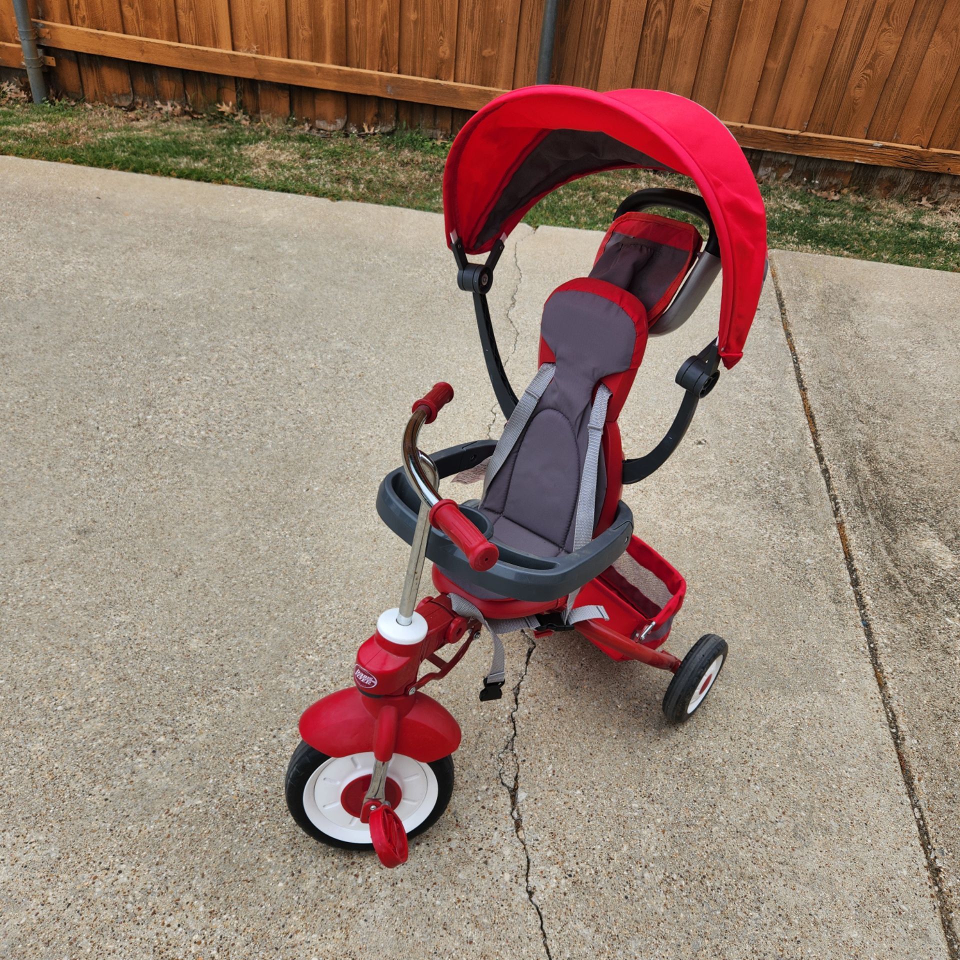 Red Radio Flyer 4-in-1 Stroll 'N Trike