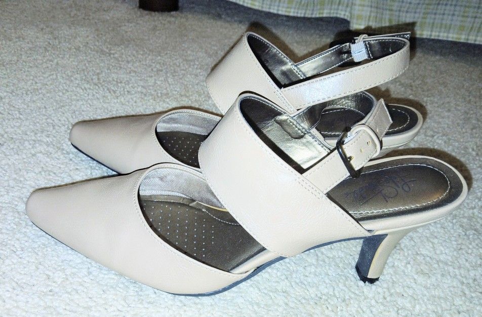 Tan Heels
