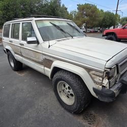 1987 AMC Cherroke Wagoneer 