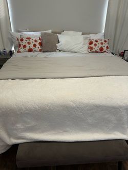 All very nice furniture for sale. Come get it 24 hours left in my home.