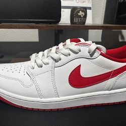 Jordan 1 Low OG (University Red)