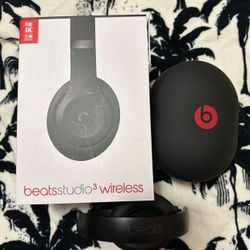 Beats Studio3 Wireless Headphones + New Replacement Pads