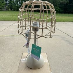 Pillow fort Table Lamp 