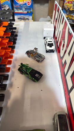 Hotwheel De tomaso mangusta and mercedes-Benz 300sl
