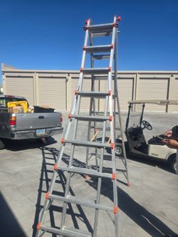 Little Giant SkyScraper Aluminum Adjustable Step Ladder 300lb Type IA with Wheels