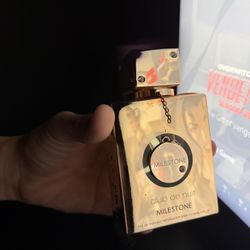 Club de Nuit Milestone 