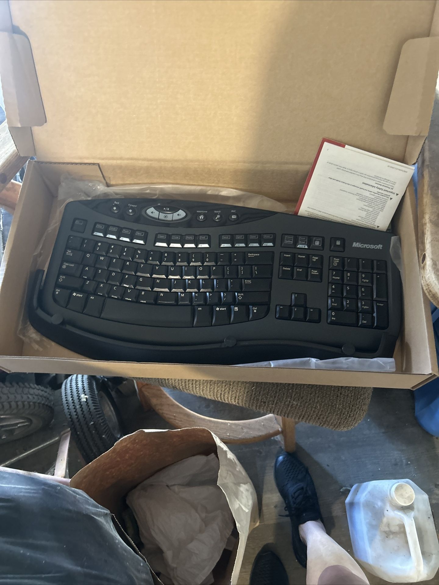 Microsoft Natural Ergonomic Keyboard 