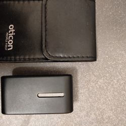 Oticon Connect Clip Wireless Microphone And Streamer Accessory 