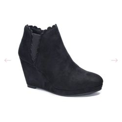 CL By Laundry Black Suede Booties