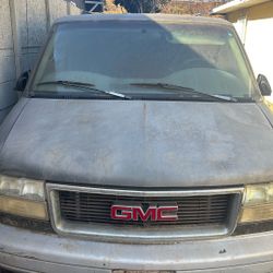 2000 GMC Safari  Best Offer 