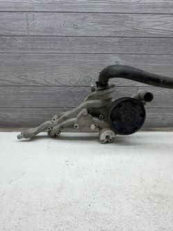 2014-2018 Chevy Silverado 1500 5.3L Engine Water Pump Assembly