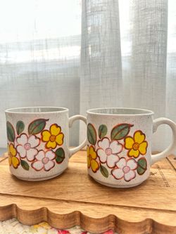 Vintage flower mugs
