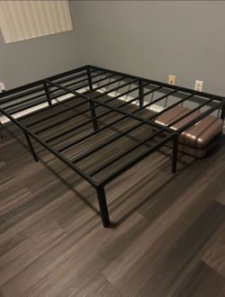 Heavy Duty Metal Platform Bed Frame, full size