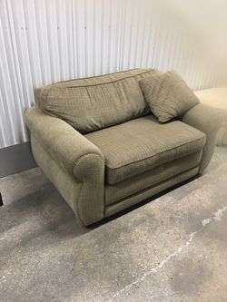 Pull out loveseat great condition