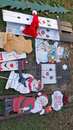 Christmas Outdoor Yard Decoration Lot
