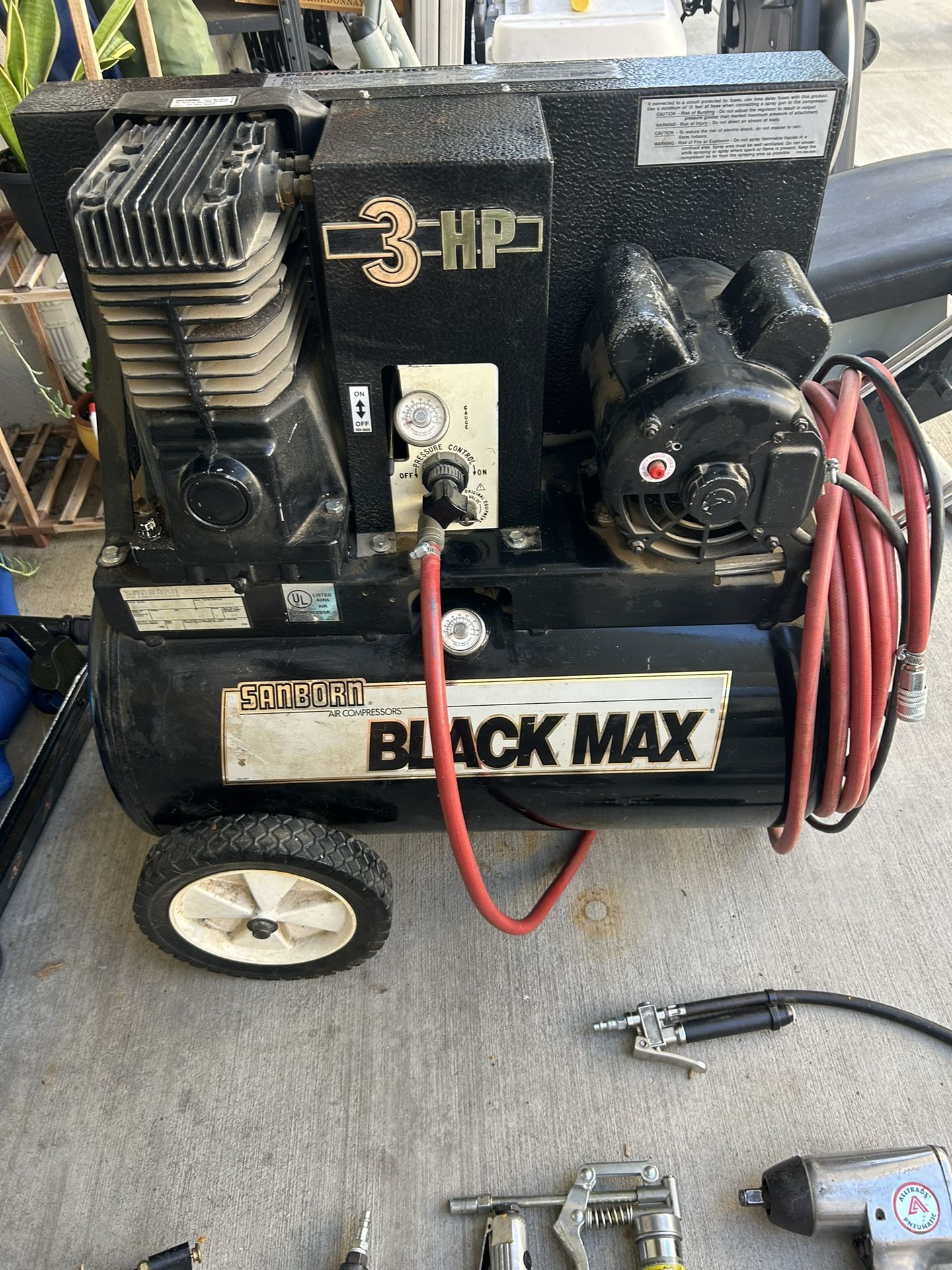 Sanborn Black Max Air Compressor 9 Pieces