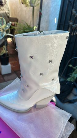 Woman  High heel white Boots