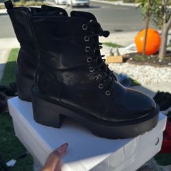 Black Boots Size 9