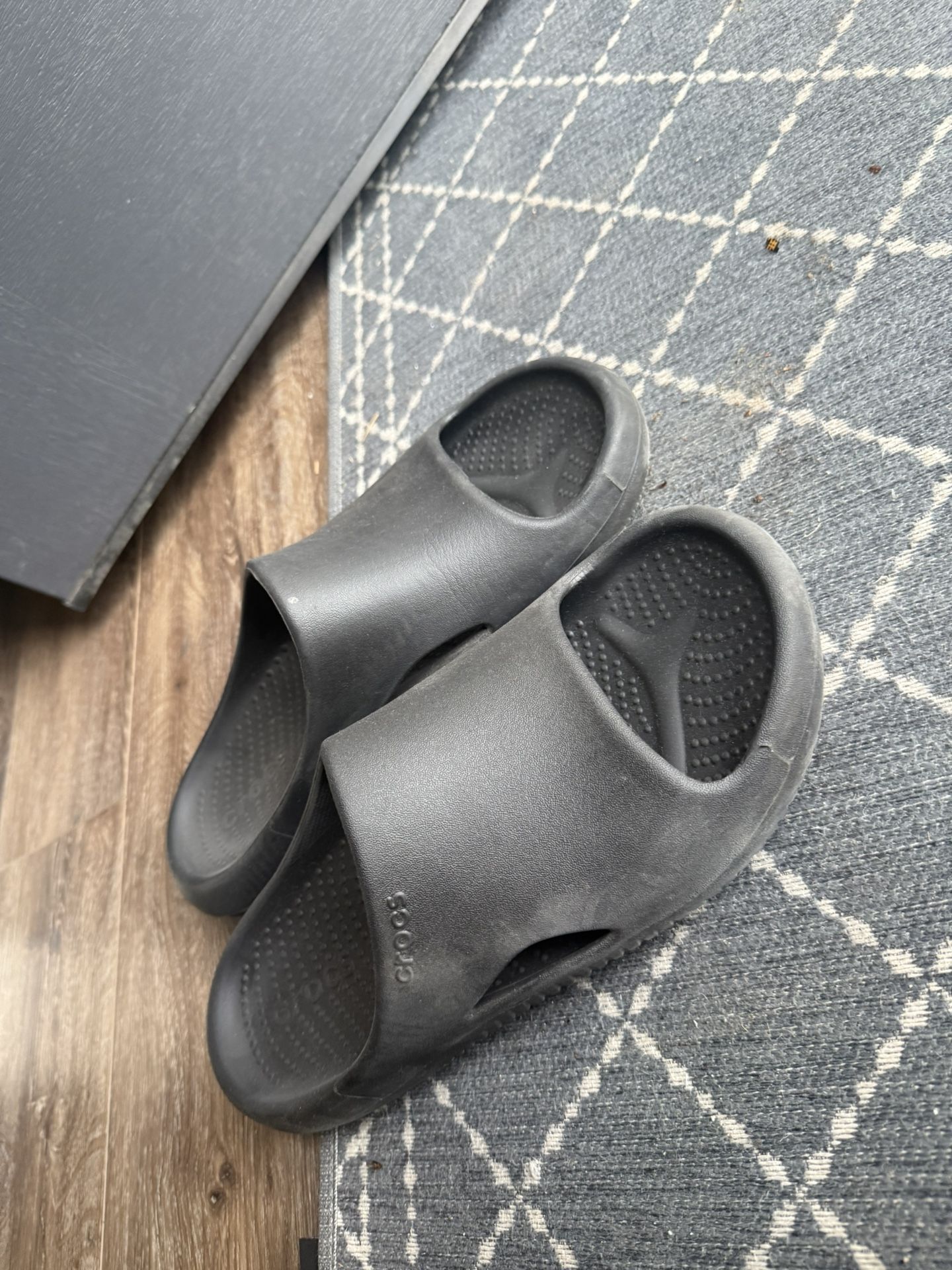 Men’s Croc Mellows Size 11