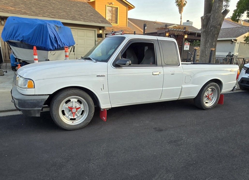 2003 Mazda B-Series Pickup