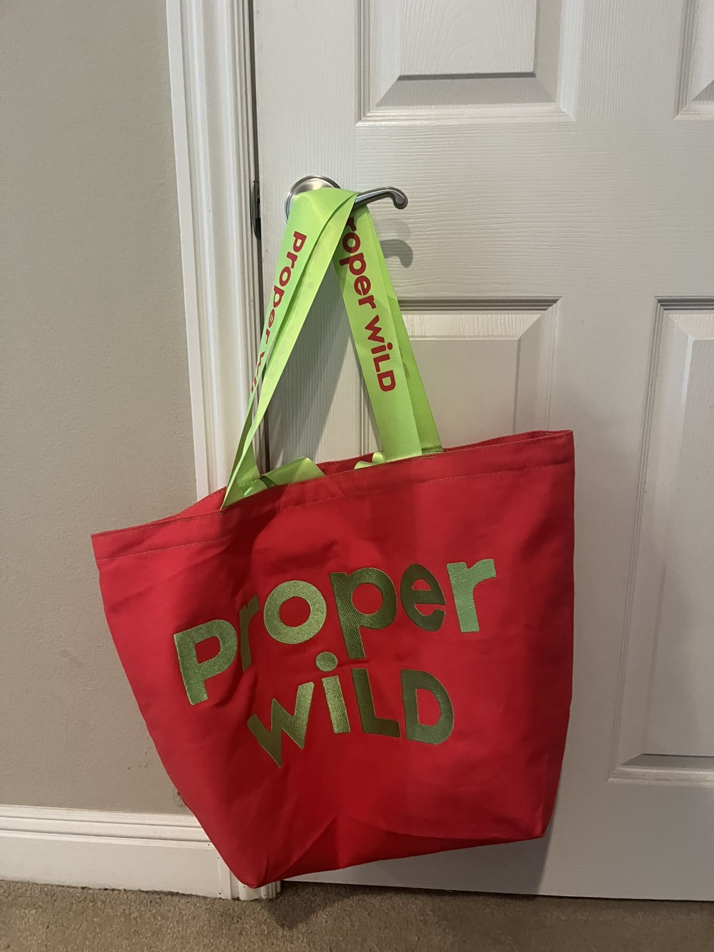 Proper Wild Tote Bag XL