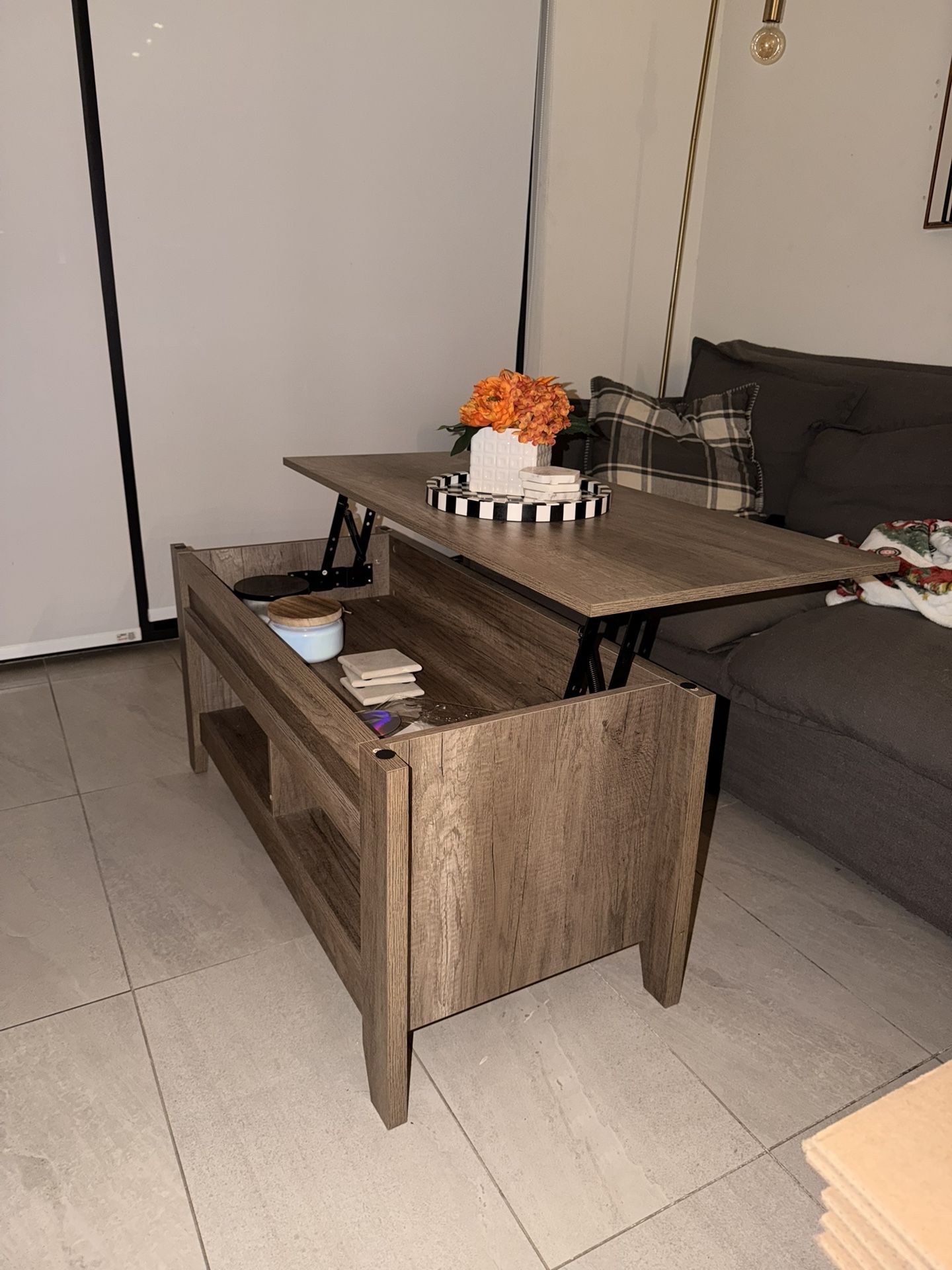 Lift Top Storage Coffee Table 