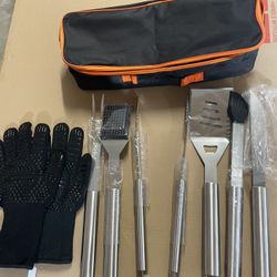 New BBQ Grill Set With Bag